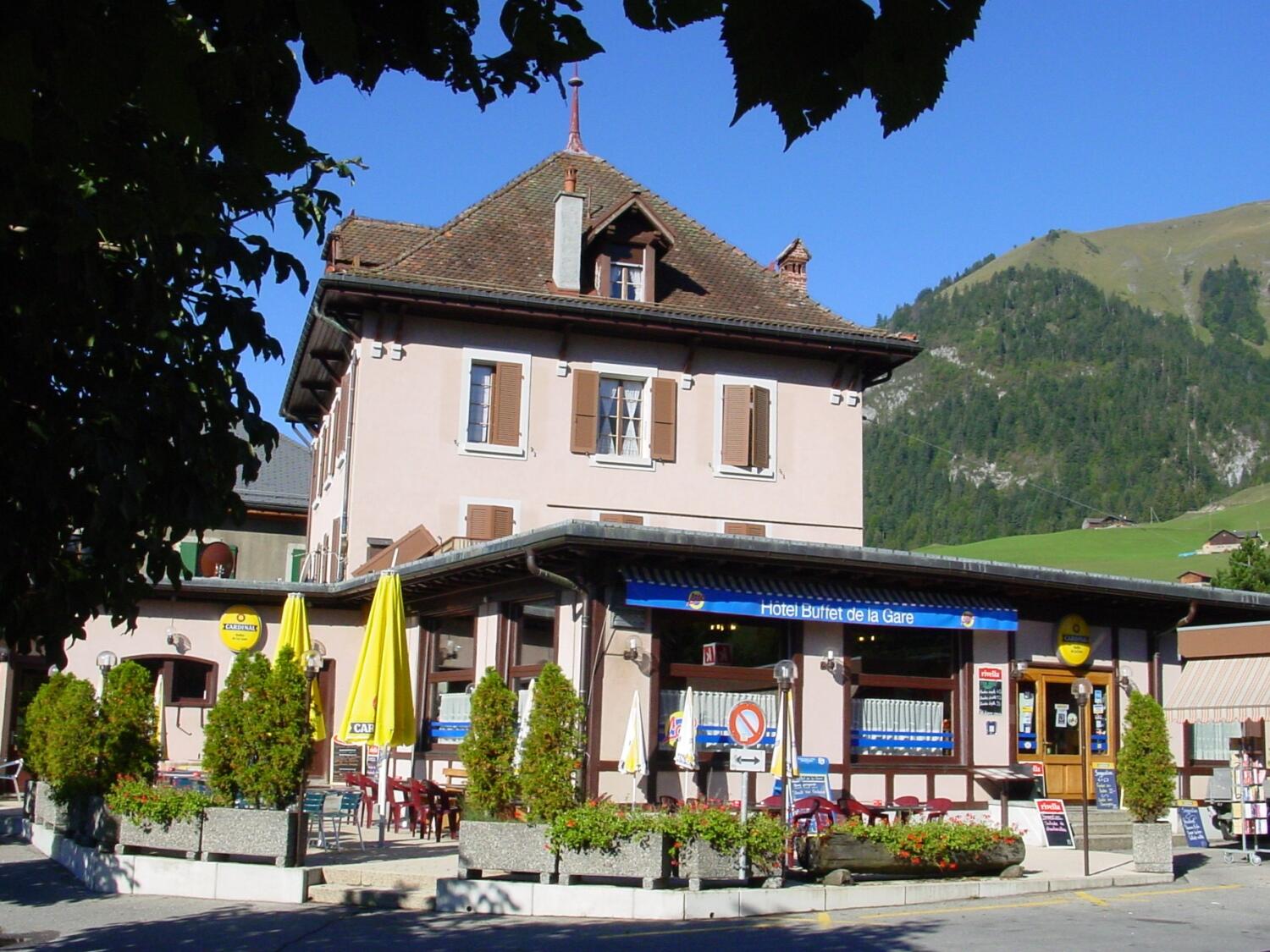Table au bistrot |Buffet de la Gare
